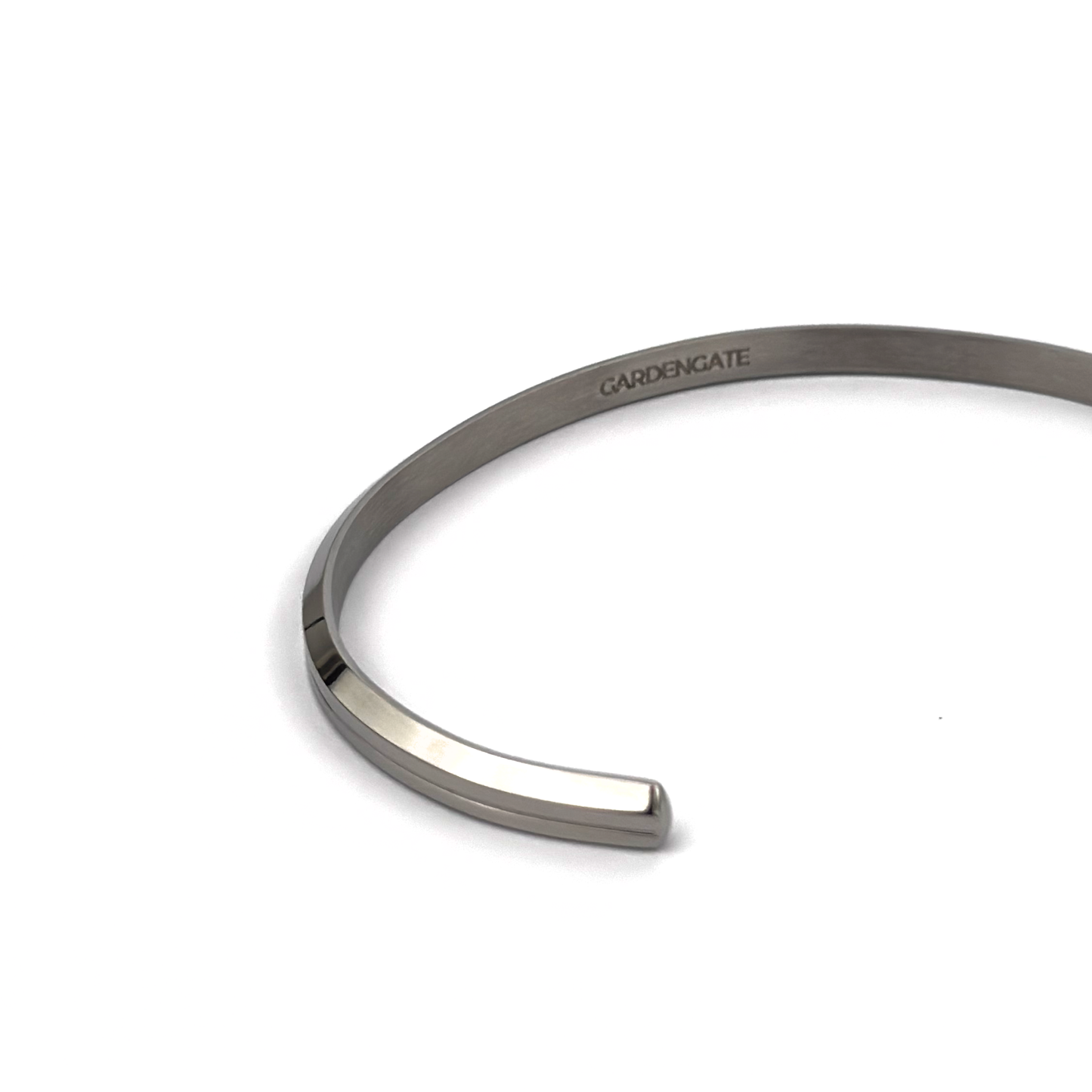 Edelstahl Cuff – moderner und minimalistischer Cuff